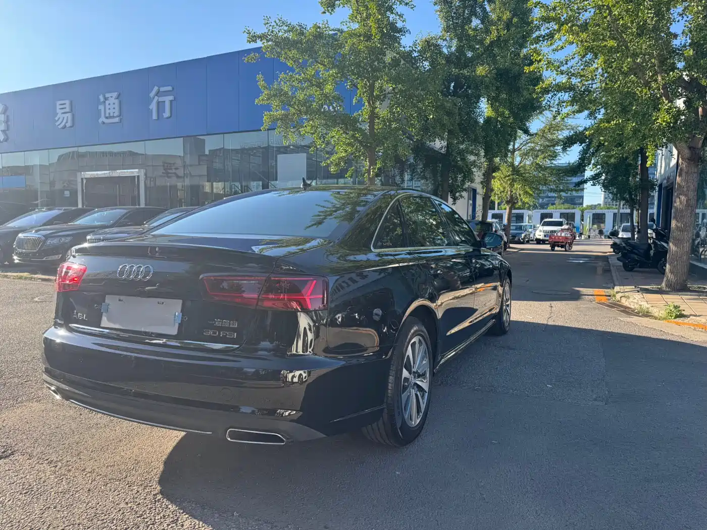 Audi A6L 2016 30 FSI Technology фото 4