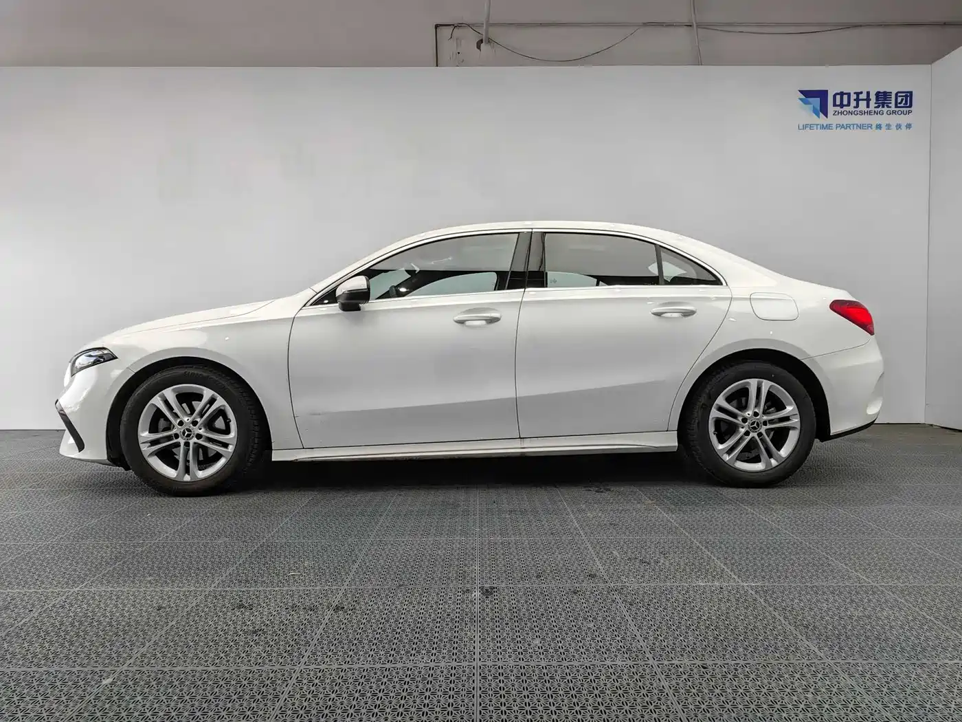 Mercedes-Benz A-Class 2025 A 180 L фото 7