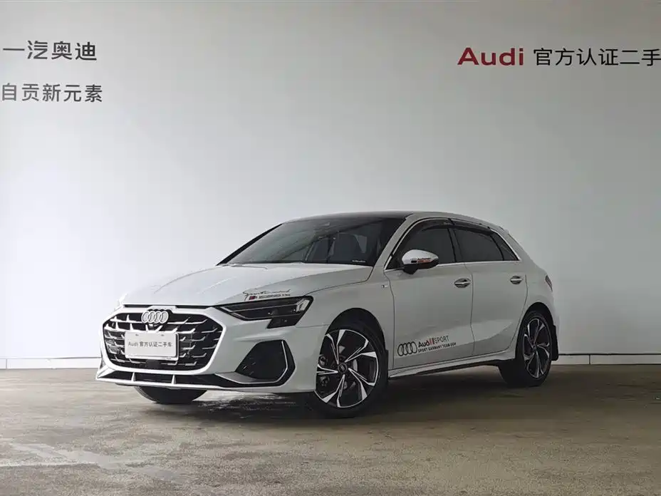 Audi A3 2025 Sportback 35TFSI Flying Premium