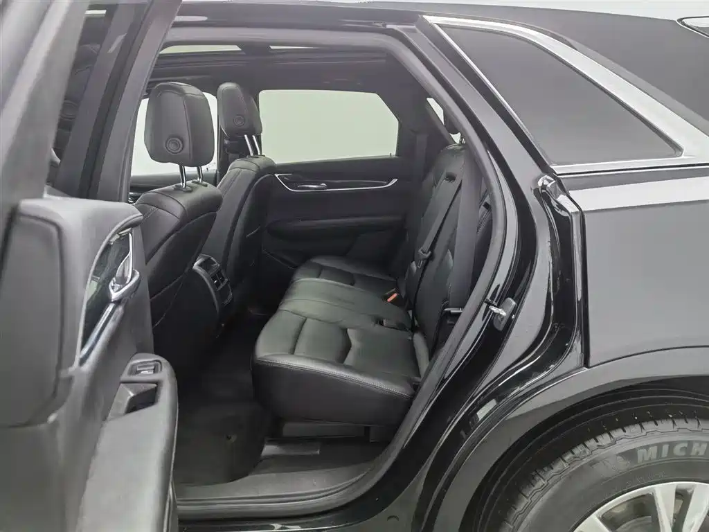 Cadillac XT5 2022 2.0T 2WD Luxury фото 15