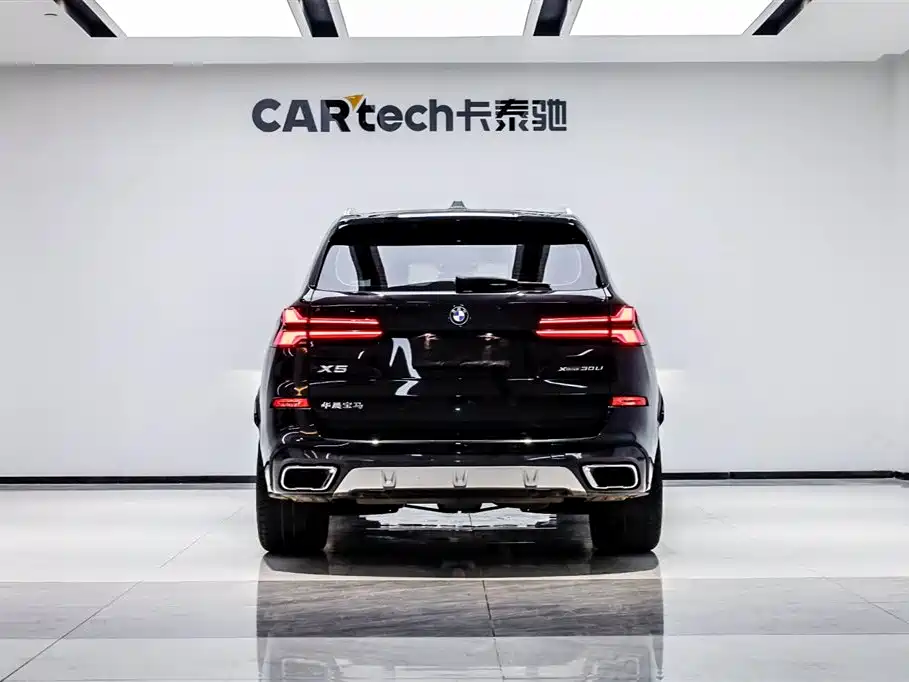 BMW X5 2023 xDrive 30Li Premium M Sport Package фото 12