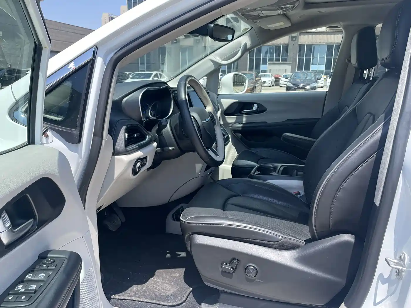Chrysler Grand Caravan PHEV (Import) 2025 2019 3.6L Plug-in Hybrid