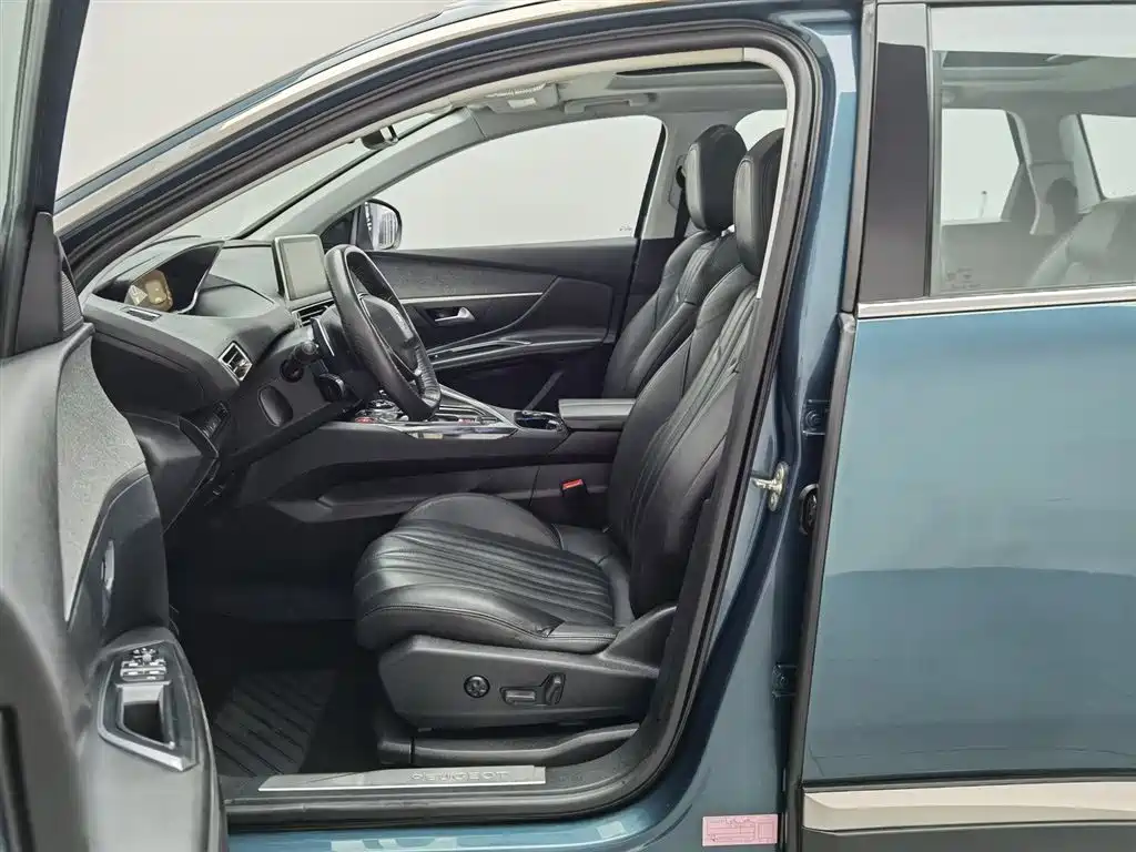 Peugeot 5008 2017 380THP 7-seat Luxury Edition фото 10
