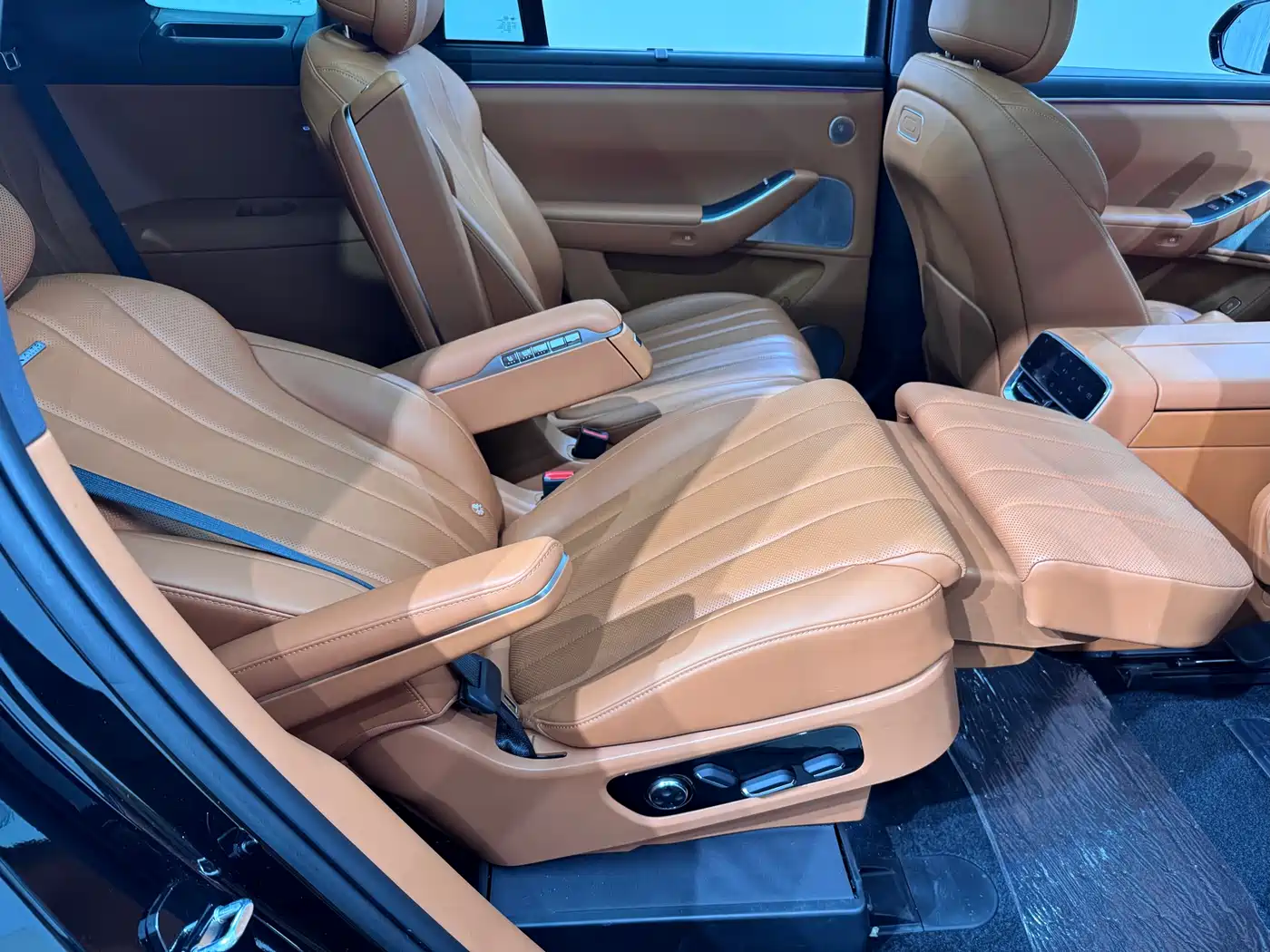 AITO Wenjie AITO M7 2026 Pure Electric Base Model 6-Seater фото 13