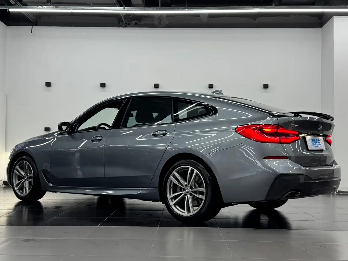 BMW 6 Series GT 2020 630i M Sport Package фото 14