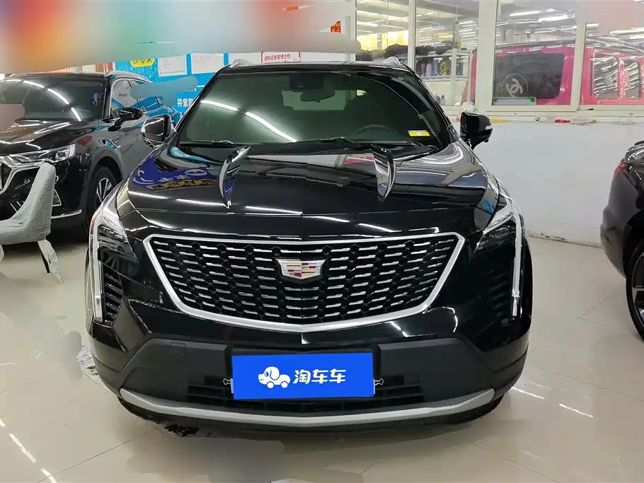 Cadillac XT4 2022 28T FWD Luxury фото 2