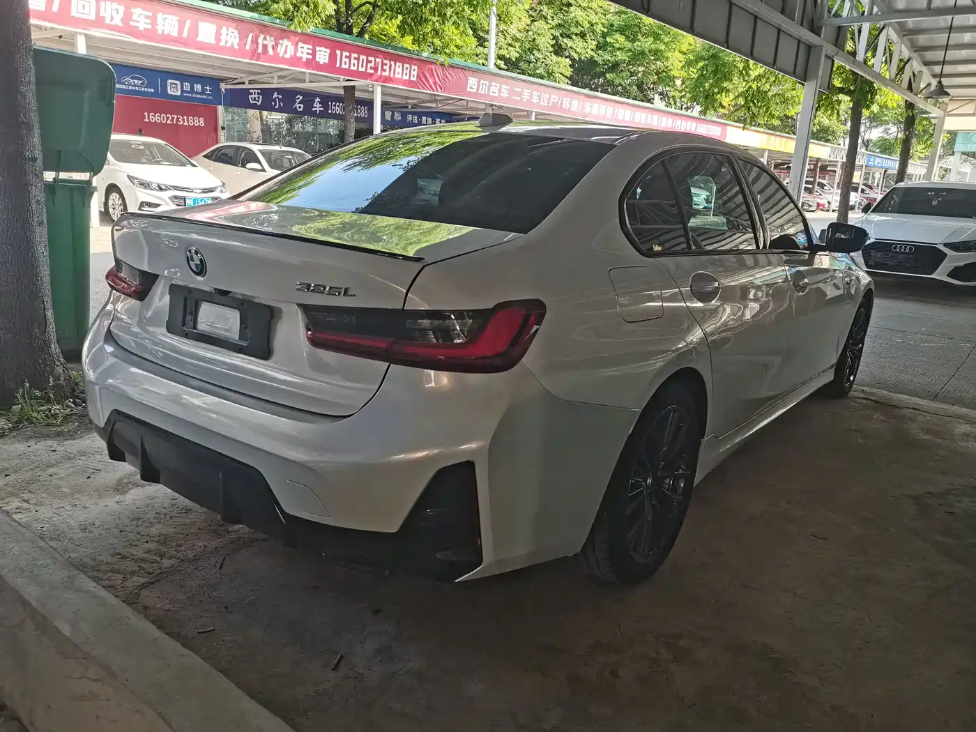 BMW 3 Series 2023 325Li M Sport Black Night Package фото 7