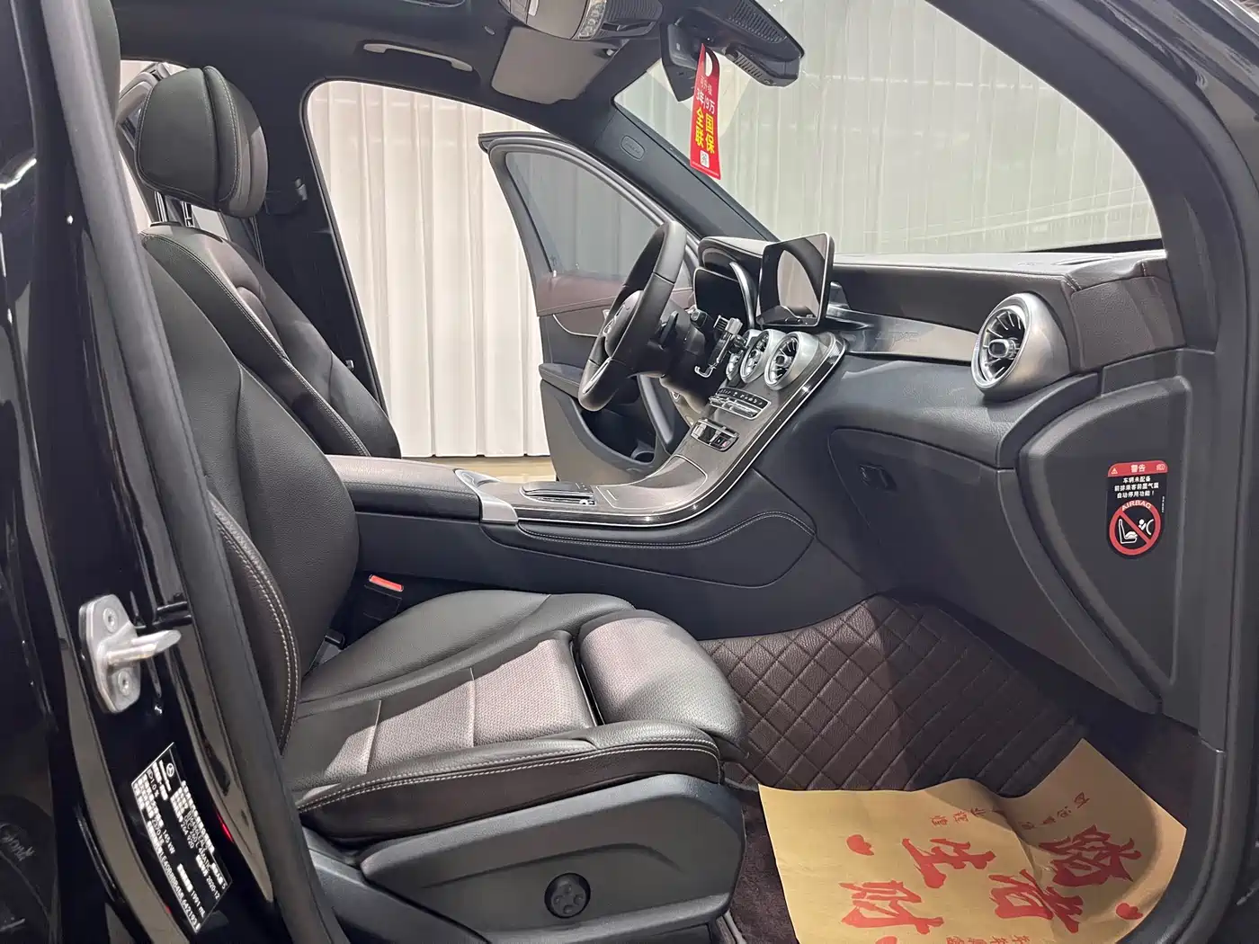Mercedes-Benz GLC 2021 GLC 260 L 4MATIC Luxury фото 12