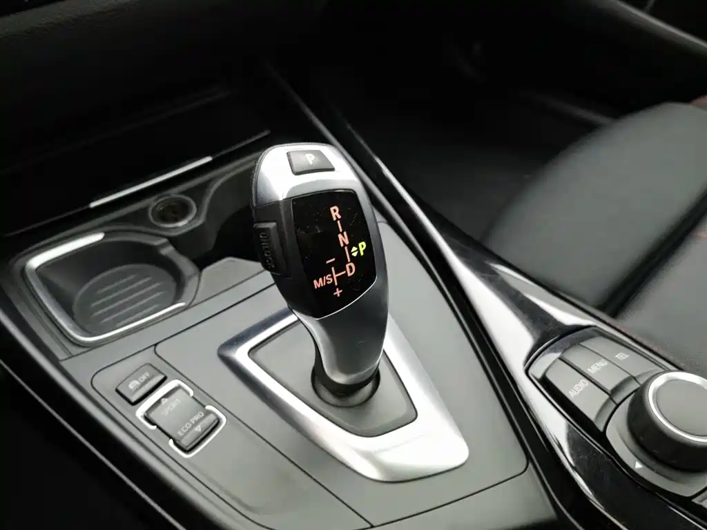 BMW 1 Series (Import) 2015 120i Sport Design Package фото 13
