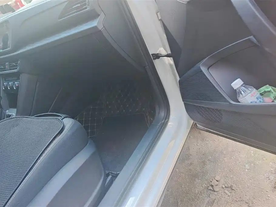 Volkswagen Tharu 2021 Model 280TSI 2WD Trend Edition фото 8
