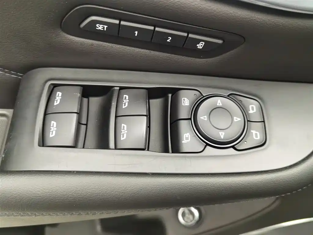 Buick Enclave 2020 28T 4WD Flagship Model фото 9