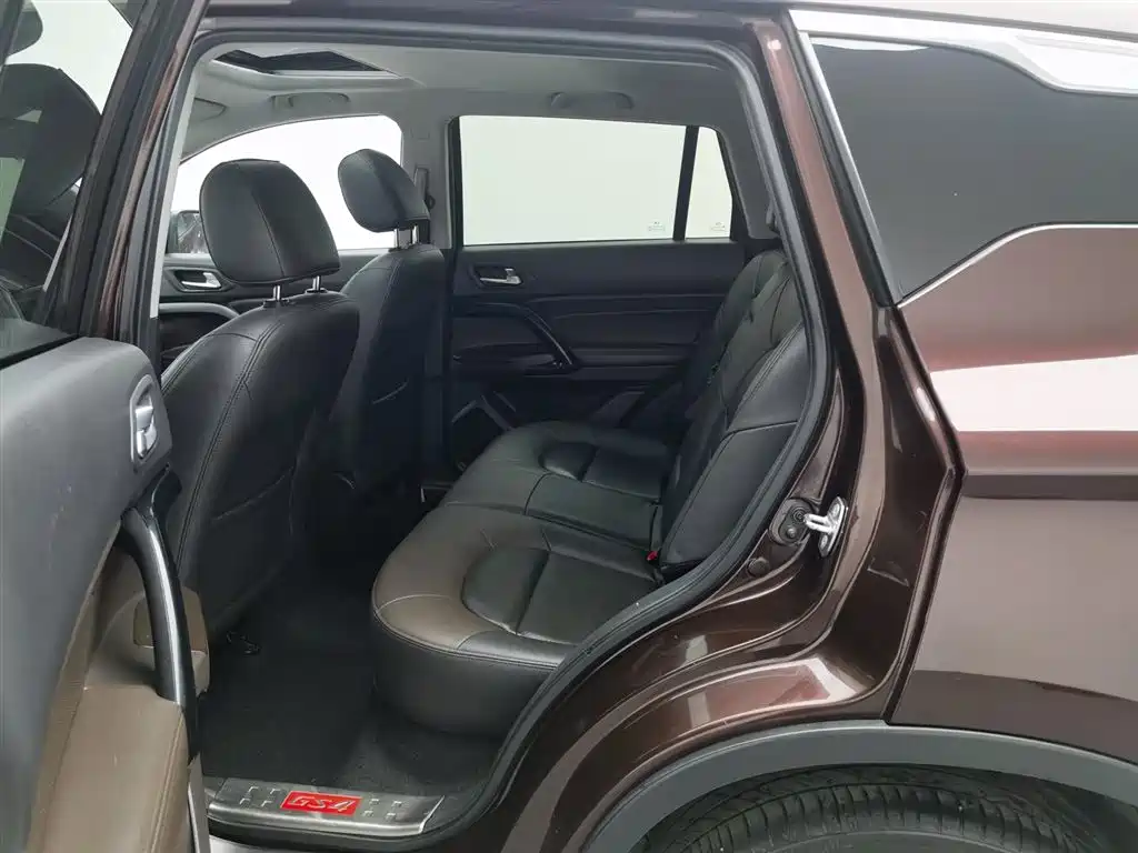 GAC Trumpchi Trumpchi GS4 2016 235T Manual Luxury Edition фото 15