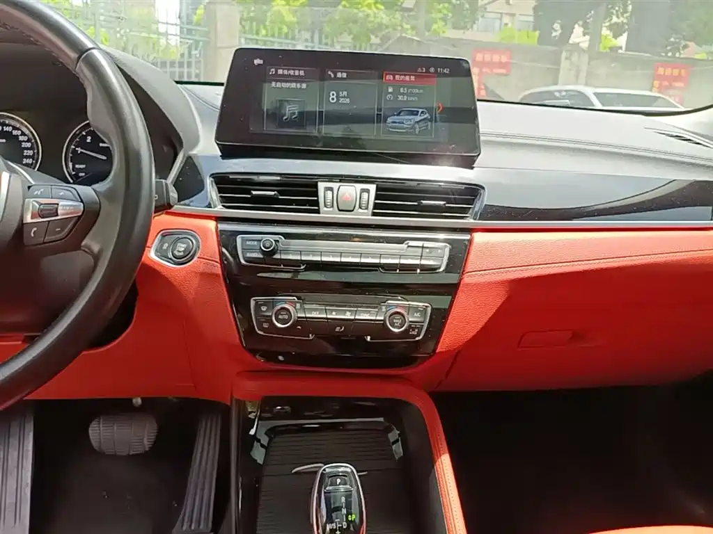 BMW X2 2021 Facelift sDrive25i M Off-Road Package фото 13