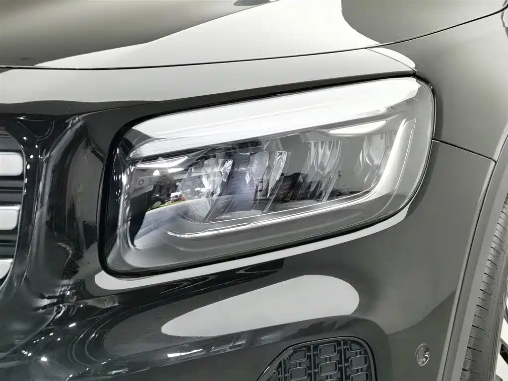 Mercedes-Benz GLB 2024 Facelift GLB 220 Dynamic фото 7