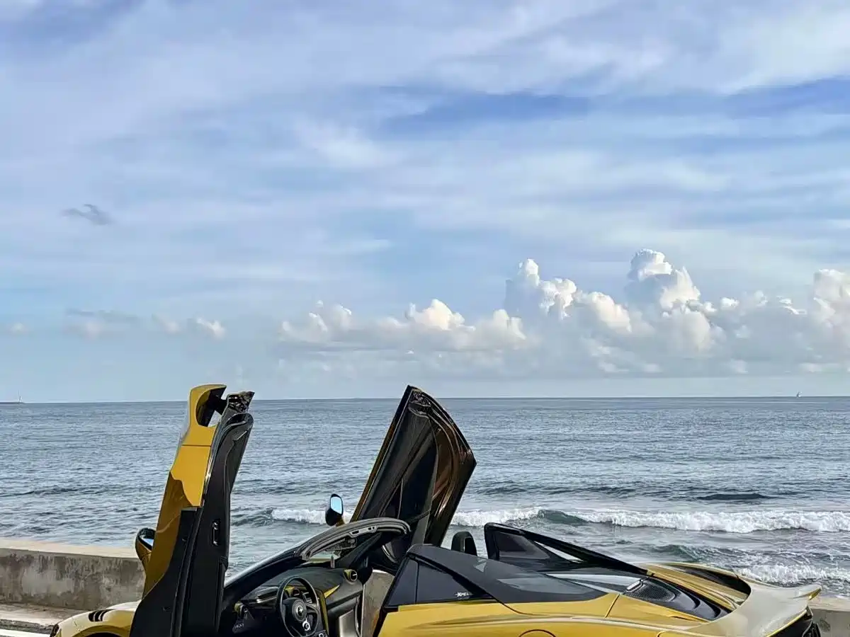 McLaren 720S 2019 4.0T Spider фото 2