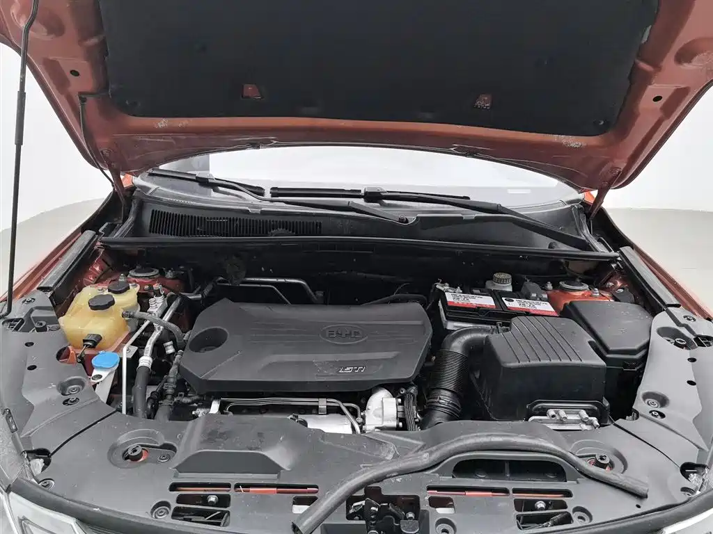 BYD Song 2016 1.5TI Manual Premium фото 6