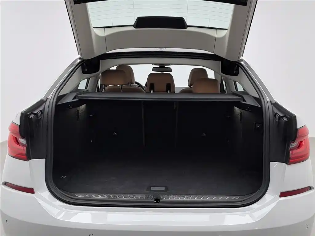BMW 6 Series GT 2021 Facelift 630i Luxury Design Package фото 16