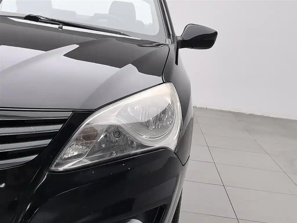 Hyundai Elantra 2011 1.6L Manual Comfort фото 7