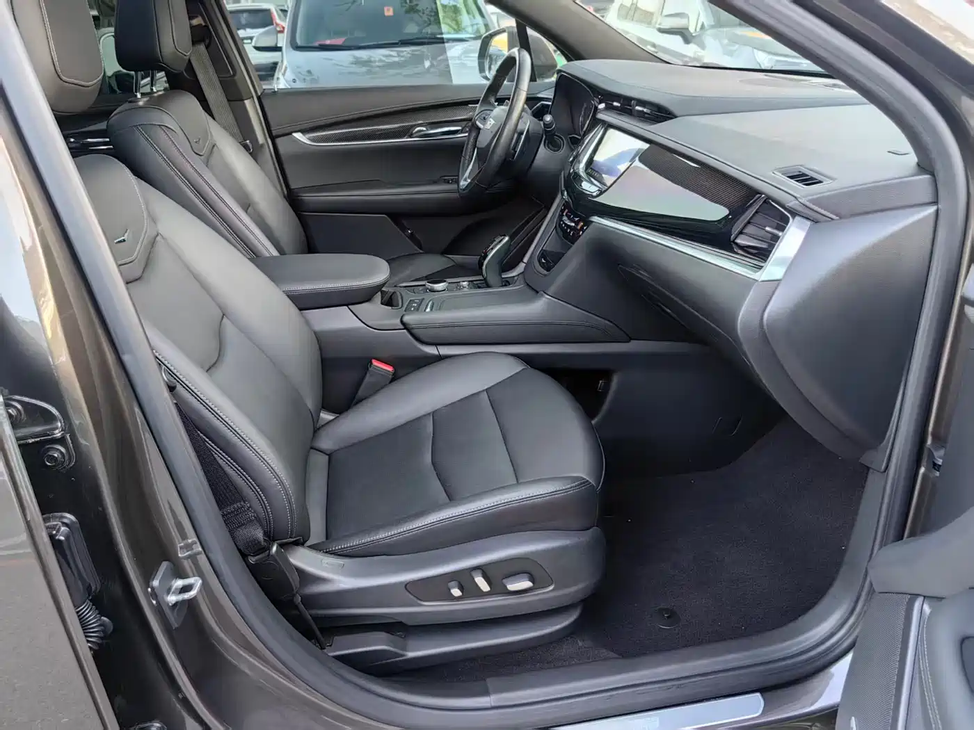 Cadillac XT6 2020 Facelift 28T 6-Seater 4WD Leading Sport Edition фото 11