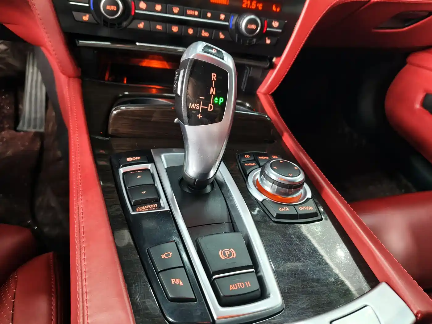 BMW 7 Series 2010 750Li фото 13