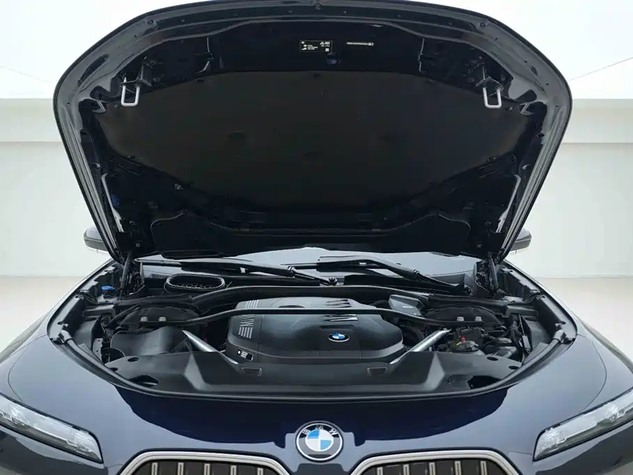 BMW 7 Series 2023 Model 740Li Leading M Sport Package фото 7