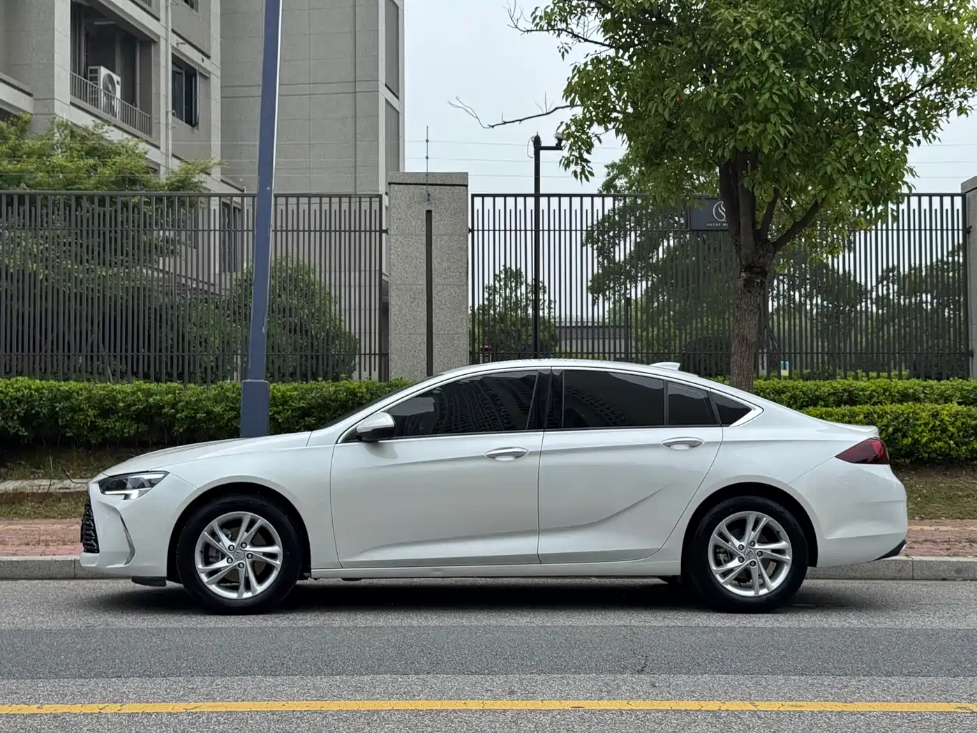 Buick Regal 2024 25T Ultra Comfort Edition фото 3