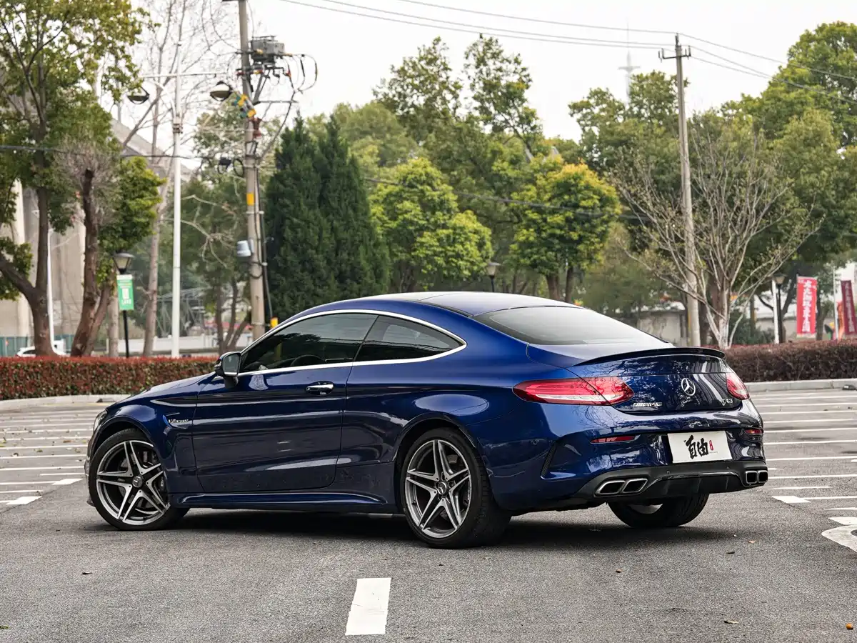 Mercedes-Benz C-Class AMG 2016 AMG C 63 Coupe фото 4