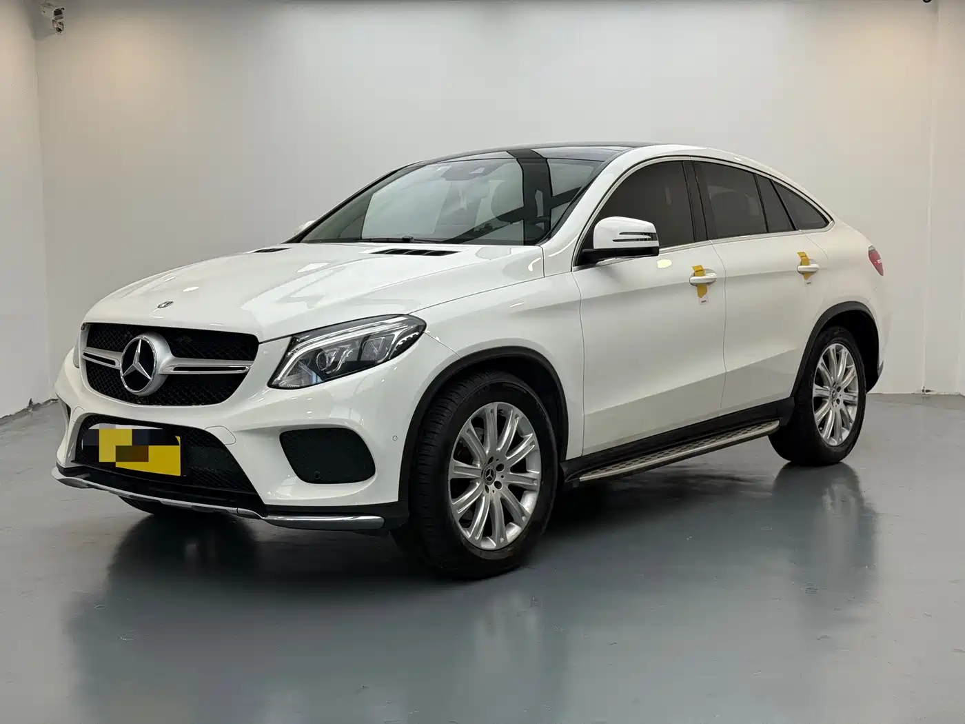 Mercedes-Benz GLE Coupe 2017 GLE 320 4MATIC Coupe SUV