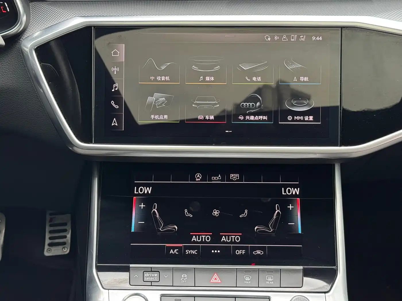 Audi A6L 2019 40 TFSI Luxury Dynamic фото 11