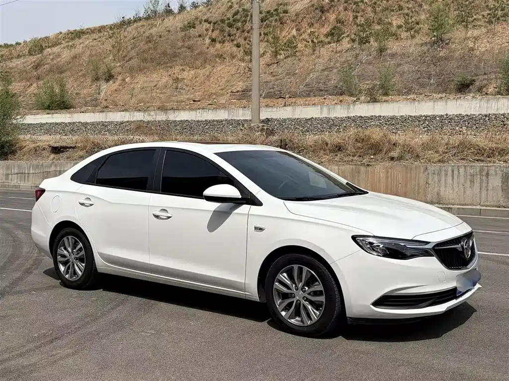 Buick Excelle 2021 Facelift 1.3T Auto Mild Hybrid Elite фото 8