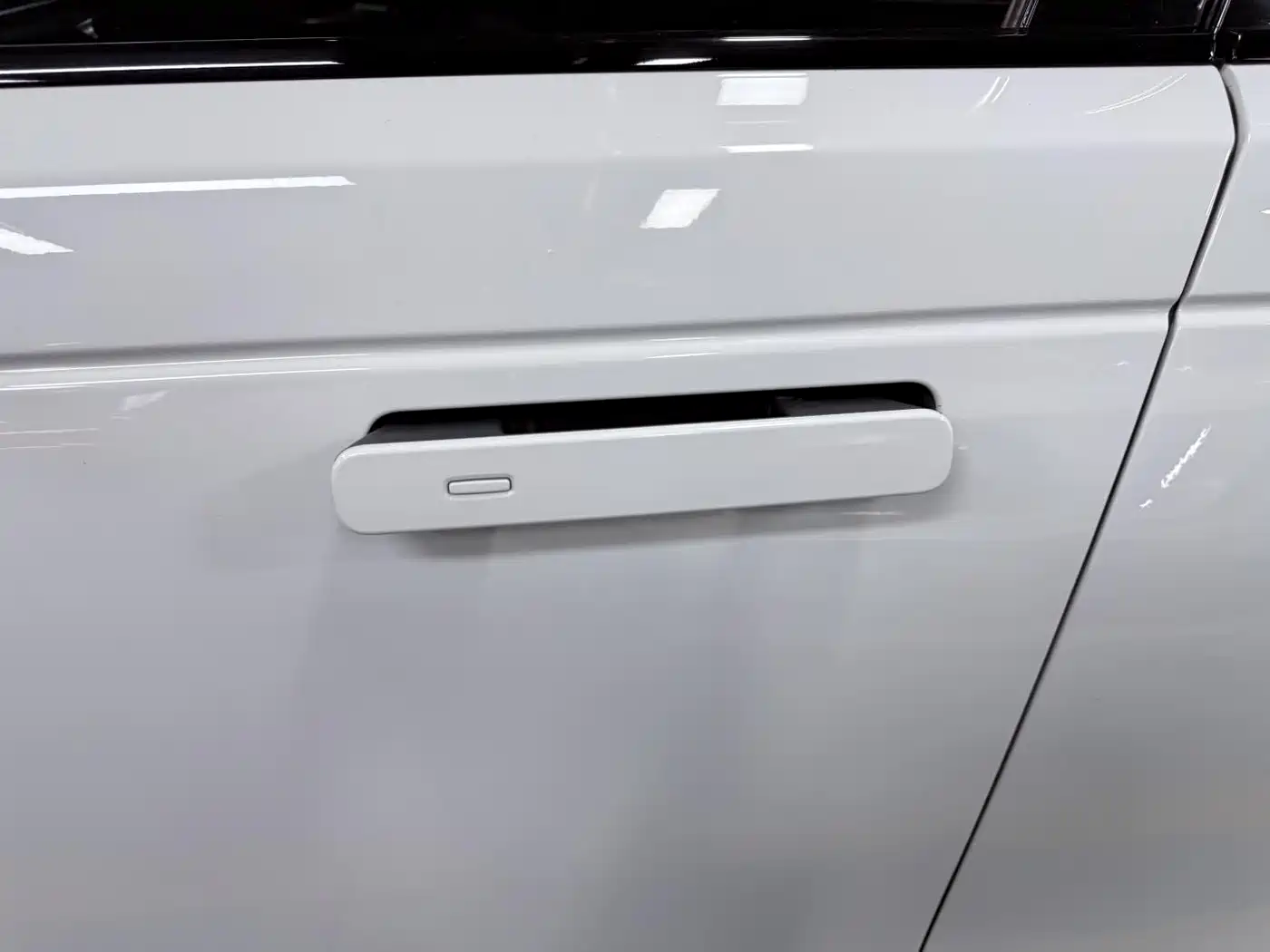 Land Rover Range Rover Velar 2020 P250 фото 9