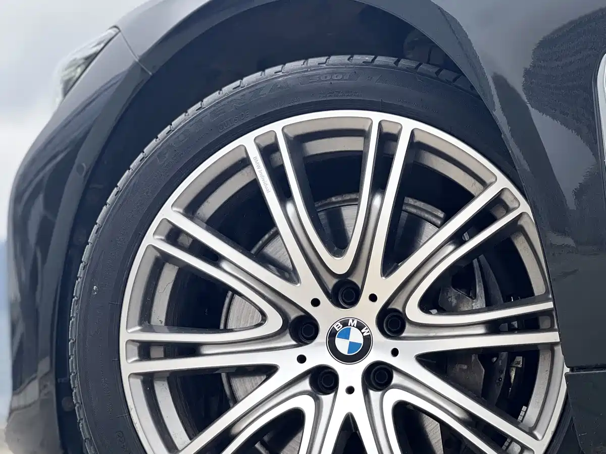 BMW 7 Series 2022 740Li xDrive Executive Luxury Package фото 13
