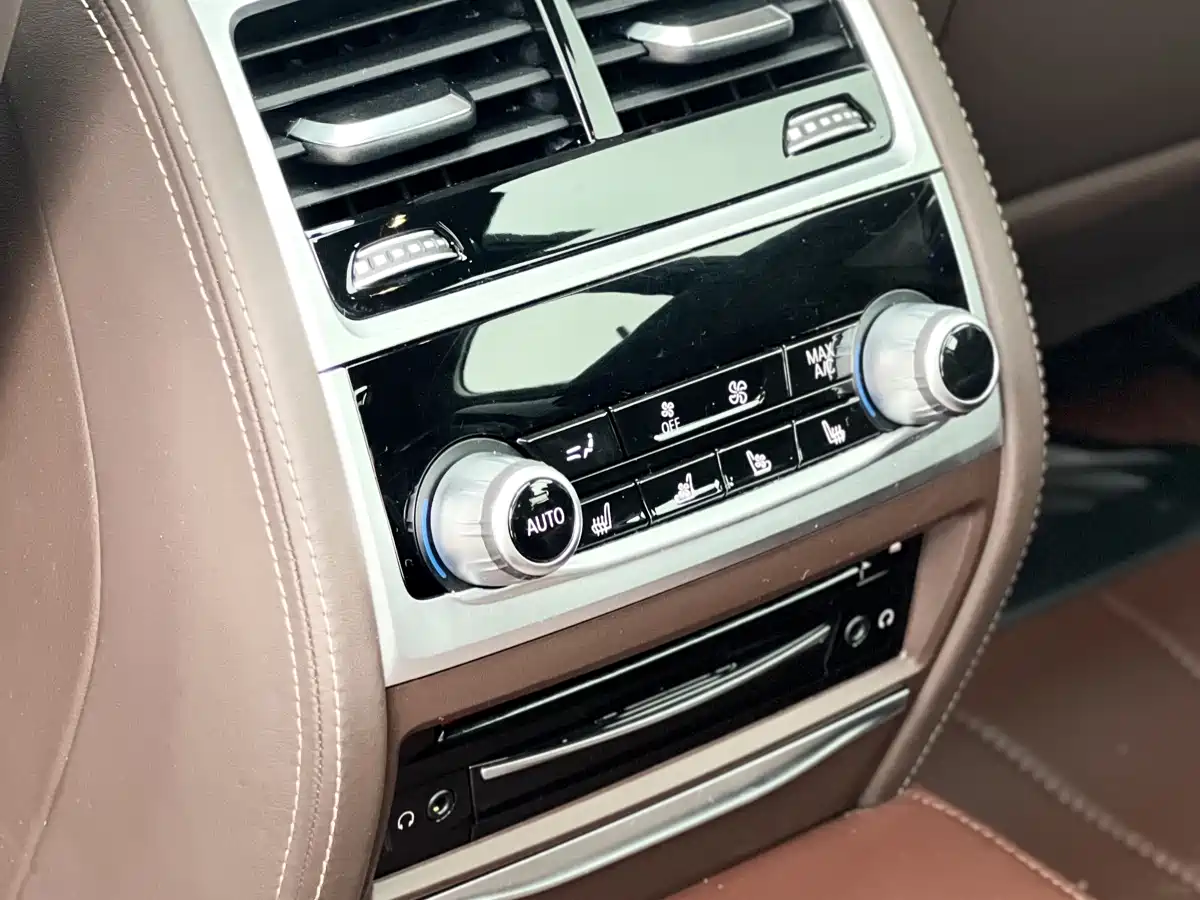 BMW 7 Series 2022 740Li xDrive Executive Luxury Package фото 20
