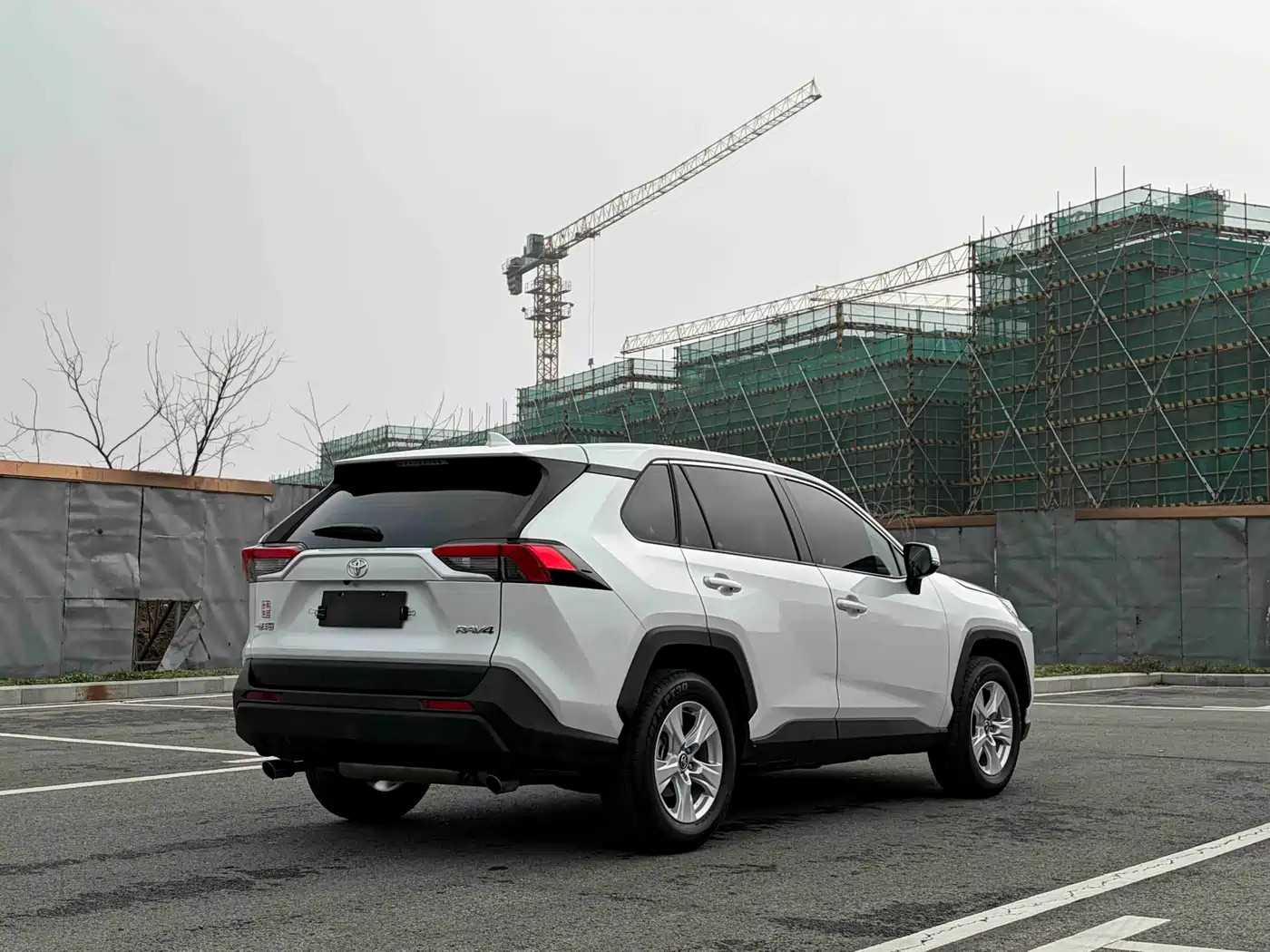 Toyota RAV4 Rongfang 2023 2.0L CVT 2WD Urban Edition фото 5
