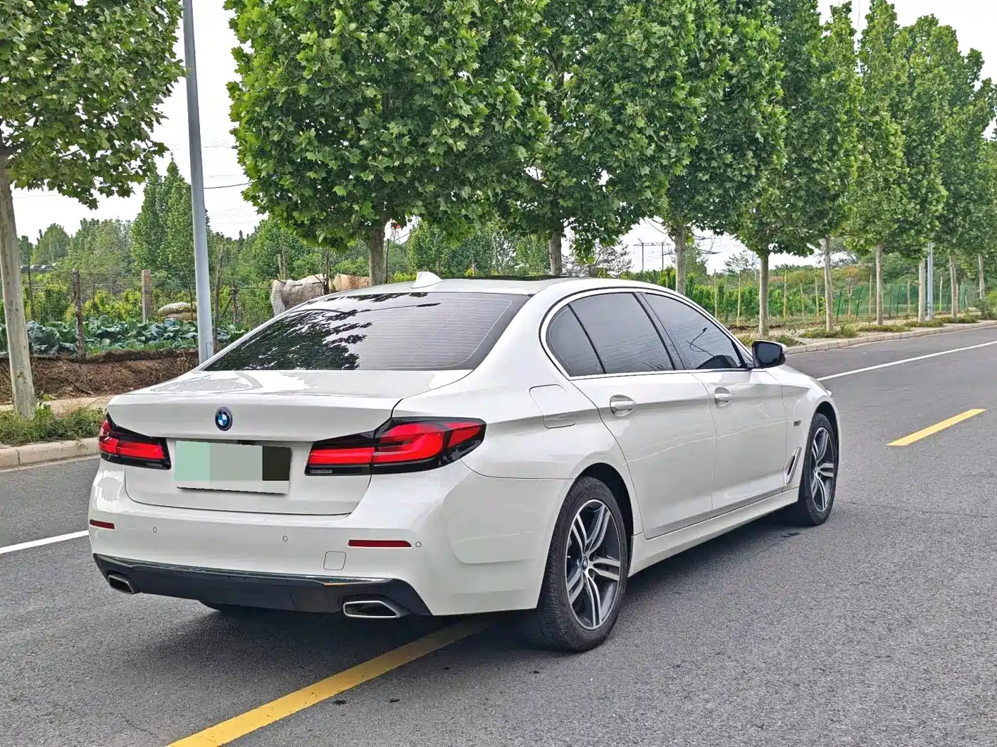 BMW 5 Series New Energy 2022 535Le Luxury Package фото 7
