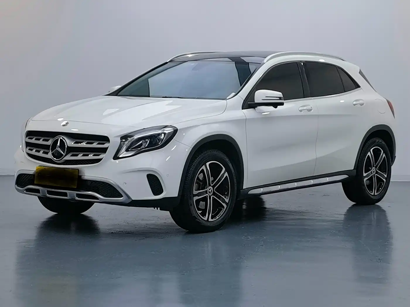 Mercedes-Benz GLA 2017 GLA 200 Fashion