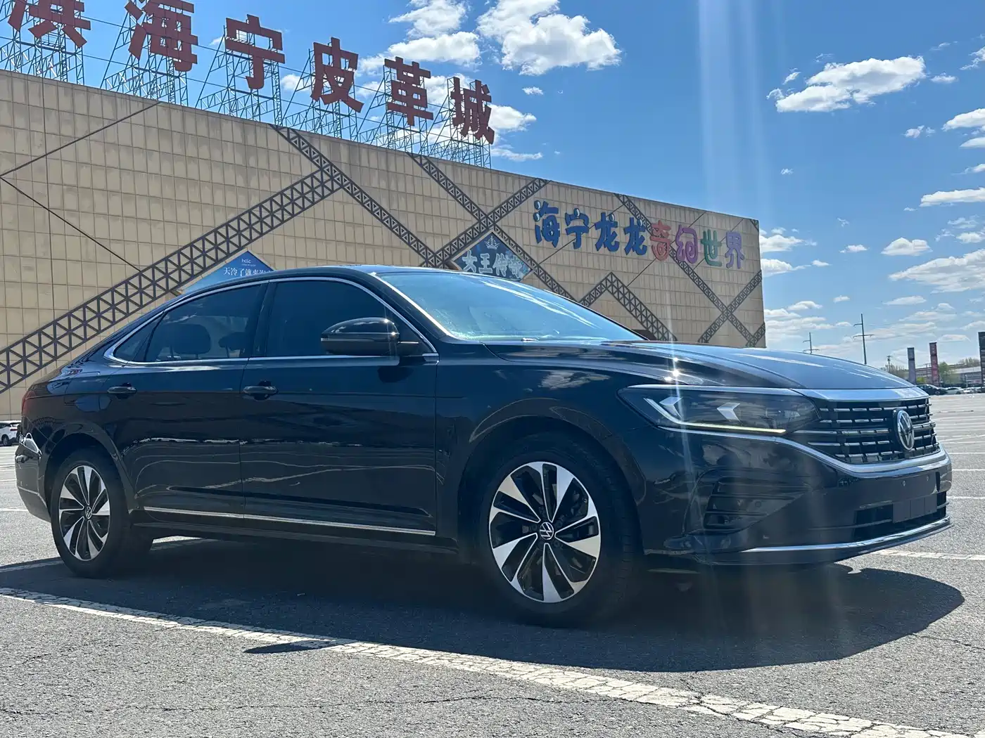 Volkswagen Passat 2022 280TSI Elite Edition фото 3