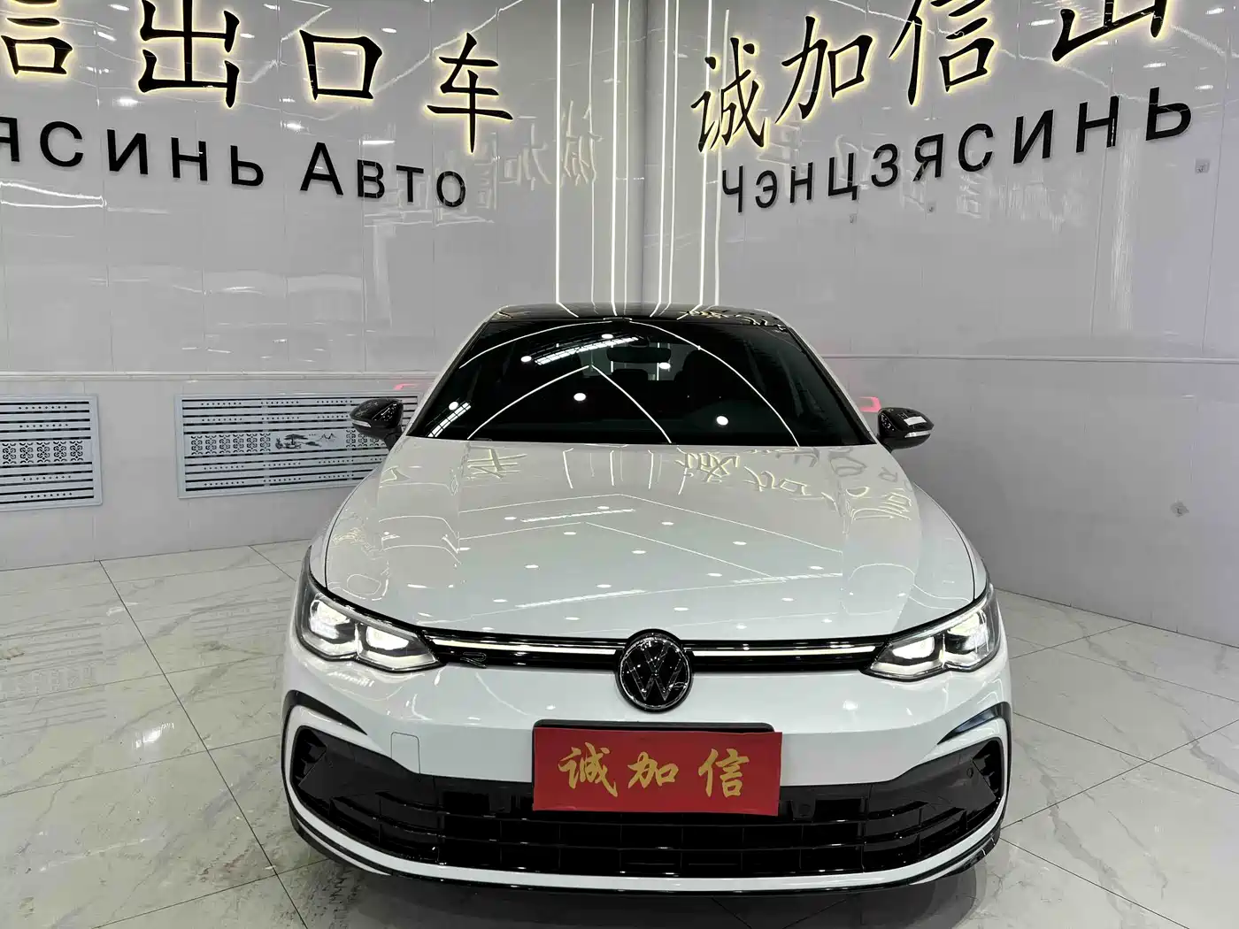 Volkswagen Golf 2023 Facelift 280TSI DSG R-Line Lite фото 2