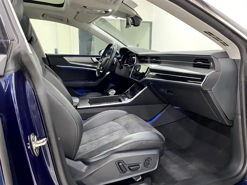Audi A7L 2022 45 TFSI S-line Future Dream Edition фото 11