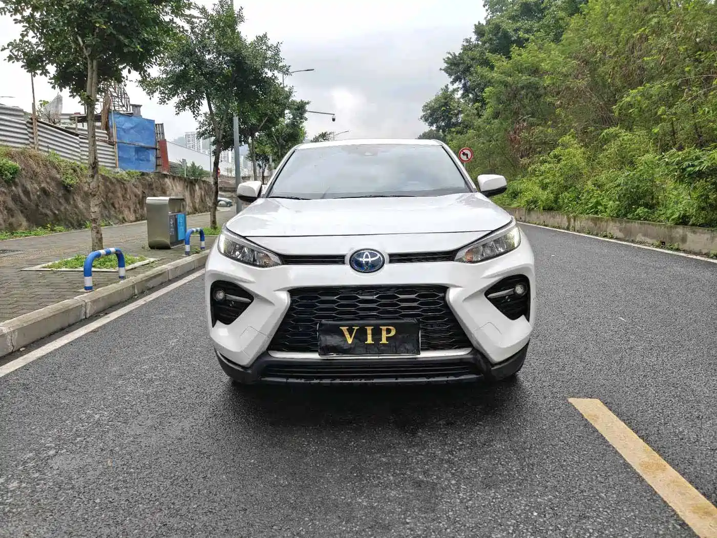 Toyota Wildlander 2021 Hybrid 2.5L E-CVT 2WD Luxury Edition фото 2