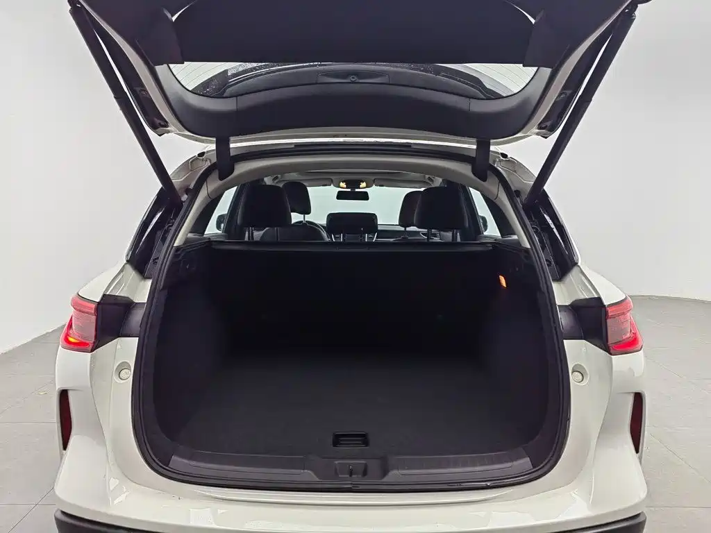 Infiniti QX50 2022 2020 Facelift 2.0T 2WD Fashion Edition