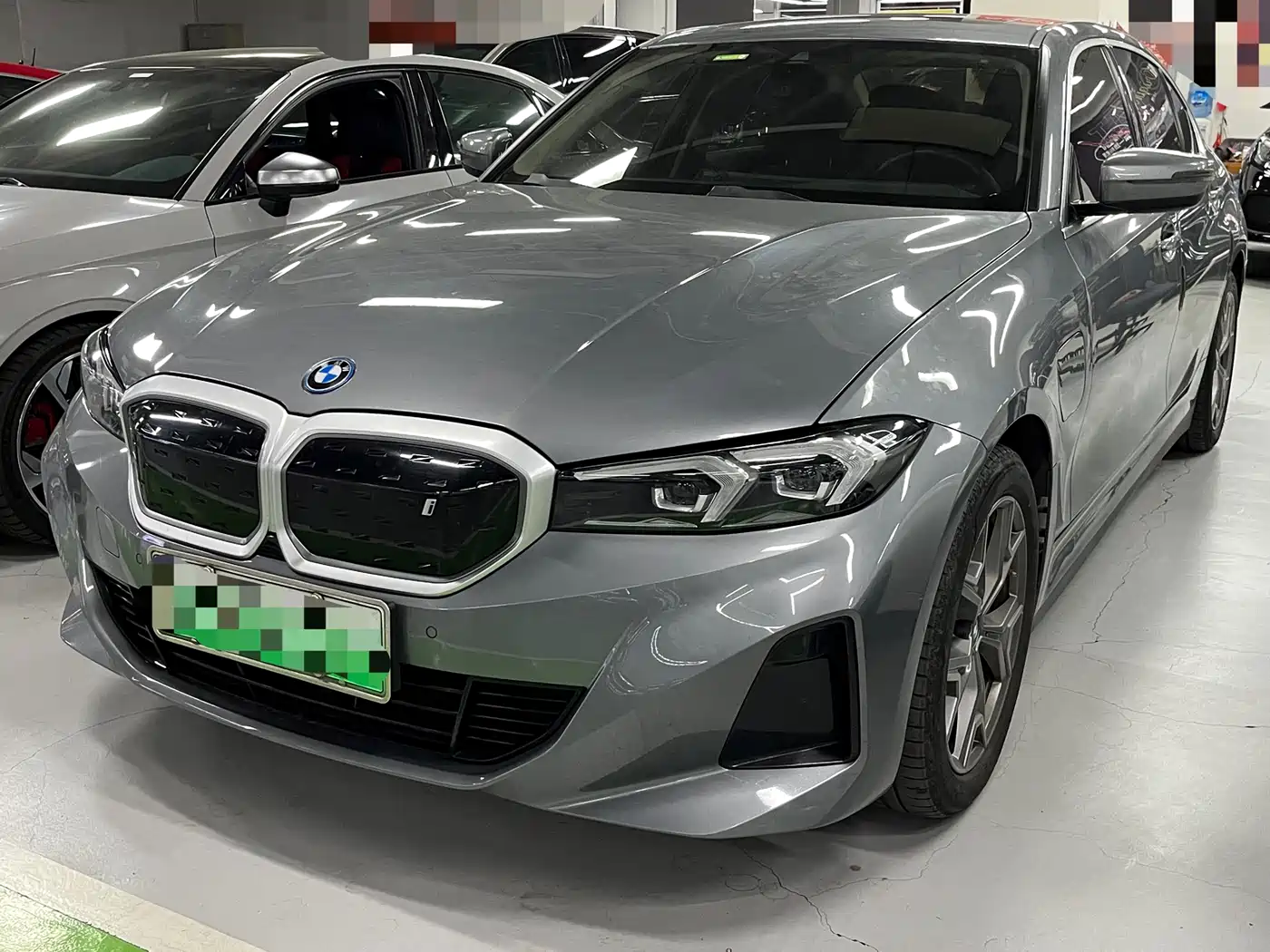 BMW i3 2022 eDrive 35 L