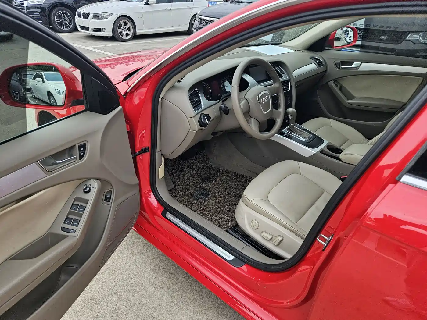 Audi A4L 2010 2.0 TFSI Standard фото 4