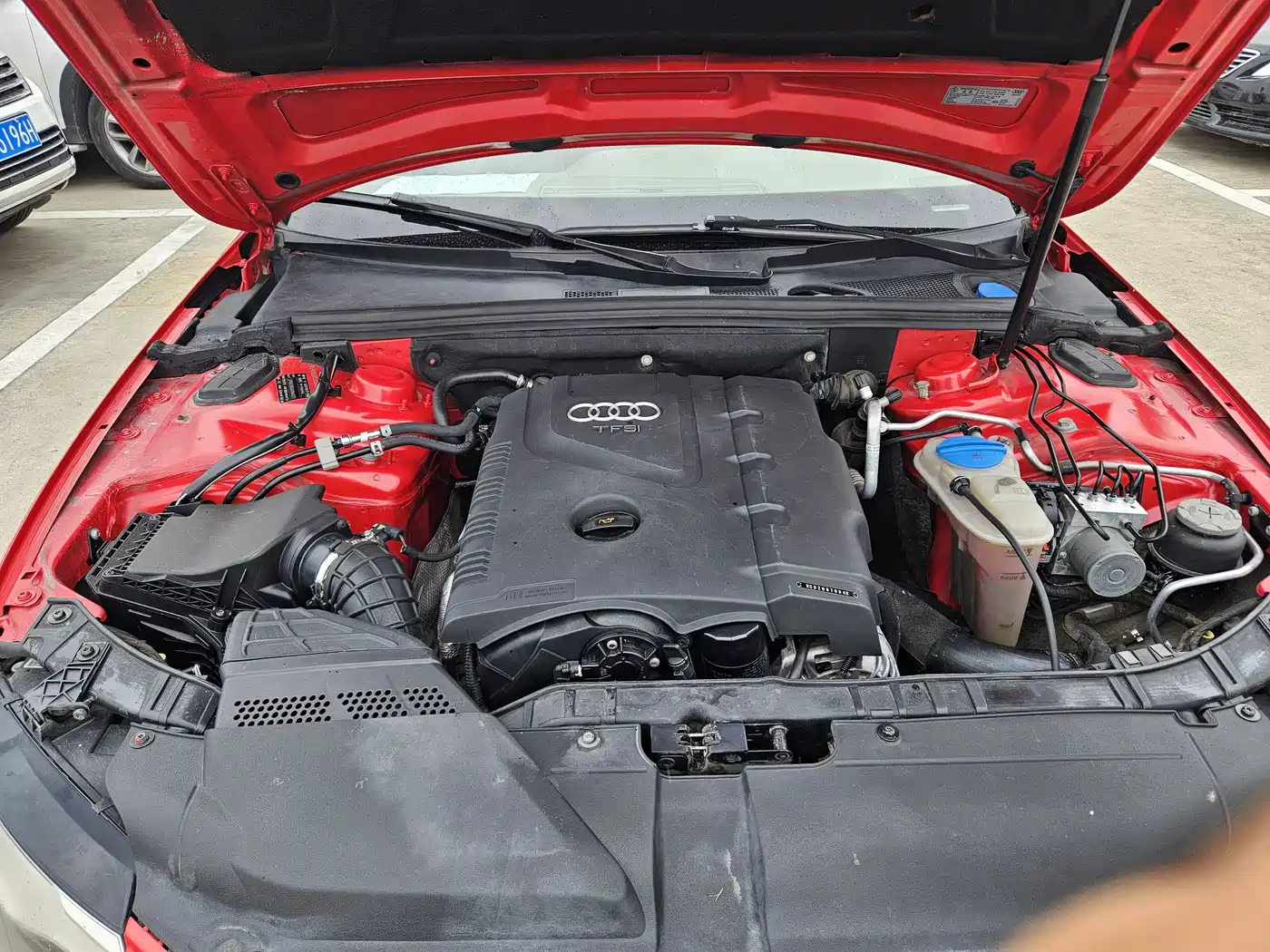 Audi A4L 2010 2.0 TFSI Standard фото 17