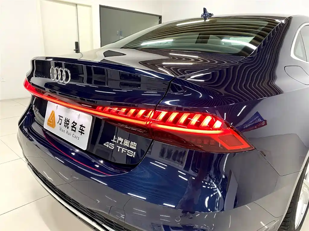 Audi A7L 2022 45 TFSI S-line Future Dream Edition фото 7