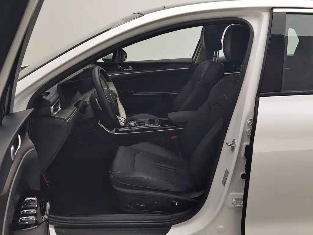 Kia K5, миниатюра 10