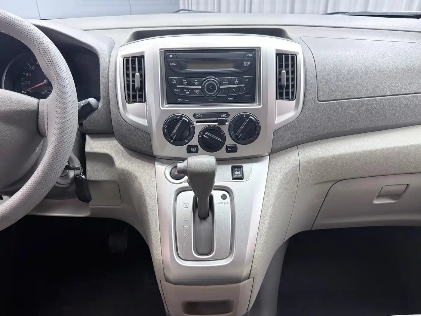 Nissan NV200 2017 2018 1.6L CVT Luxury Model