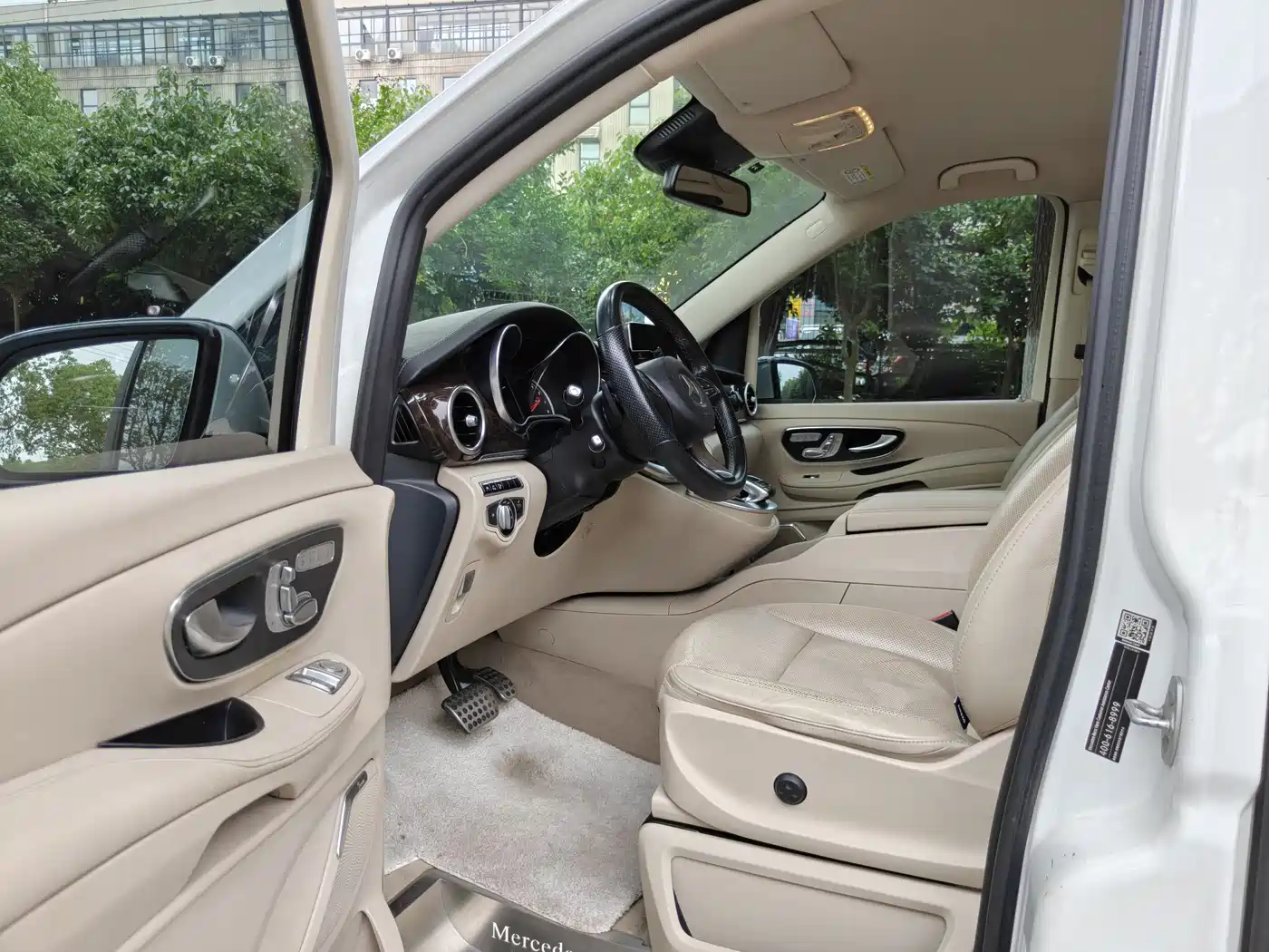 Mercedes-Benz V-Class 2016 V 260 L Premium Long фото 5