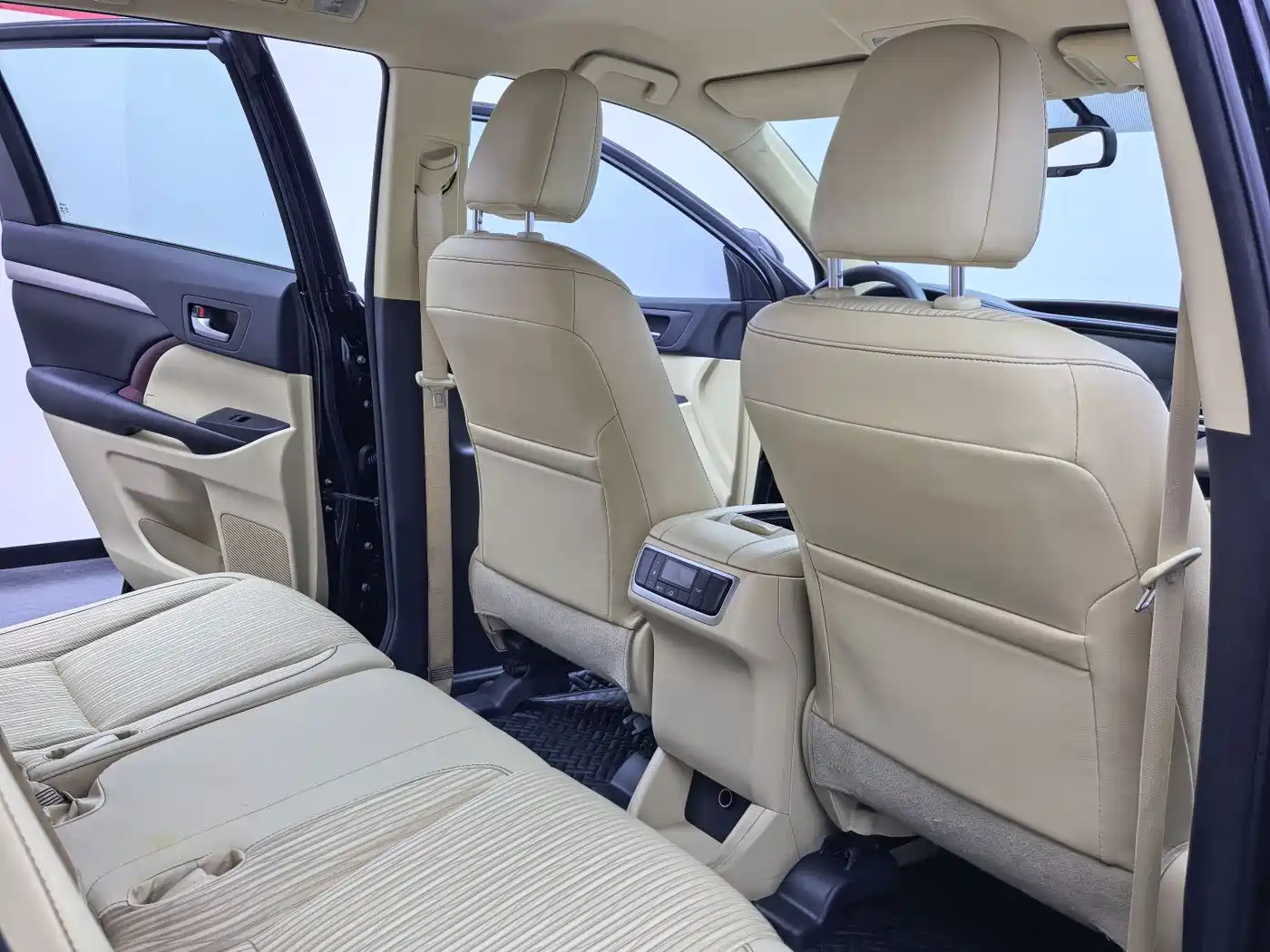 Toyota Highlander 2017 2.0T 4WD Elite 7-Seater фото 11