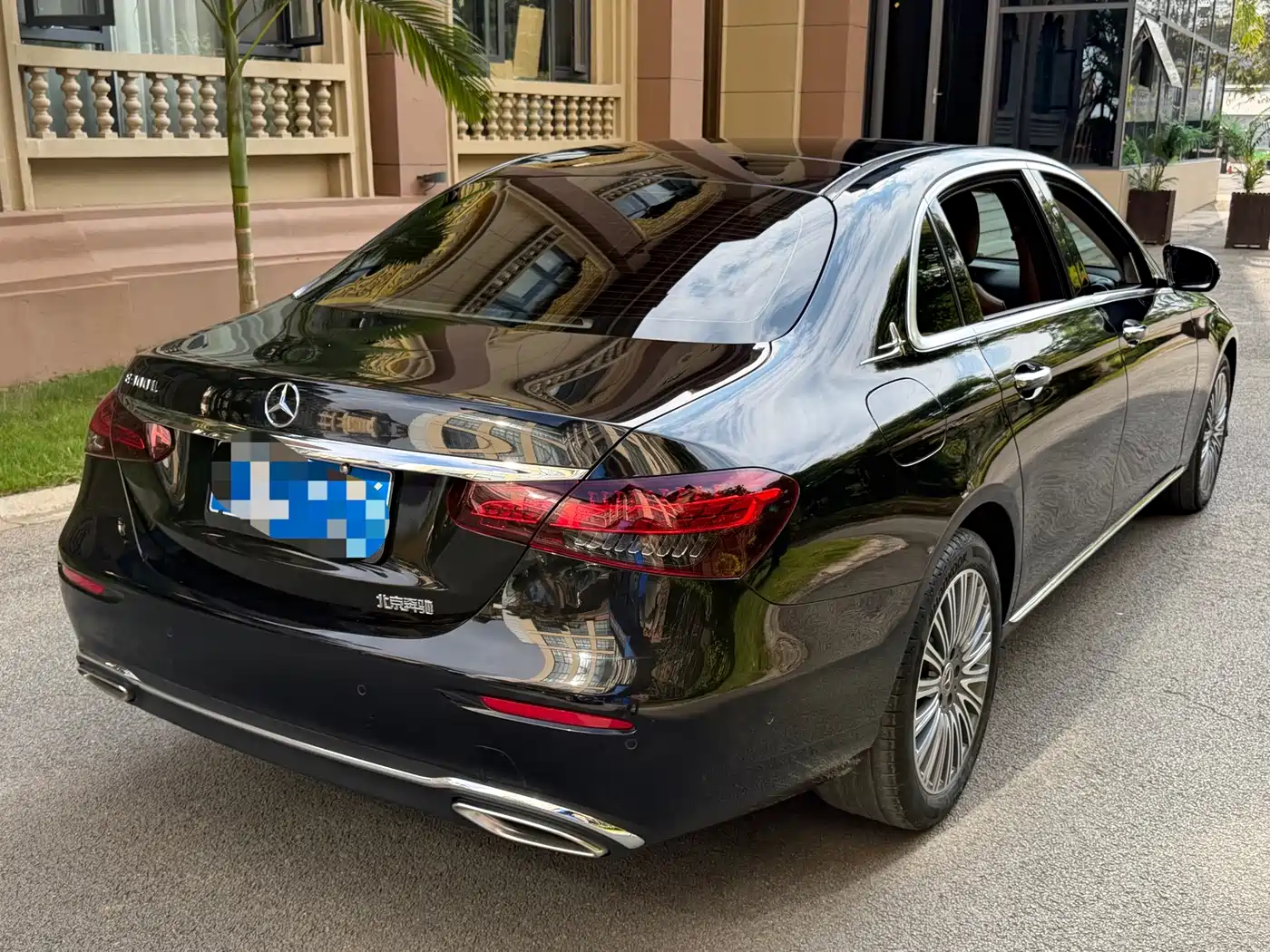 Mercedes-Benz E-Class 2023 E 300 L Fashion фото 7